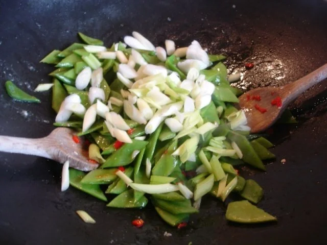 Asiatisches Chili-Hähnchenbrustfilet mit Mie-Nudeln - Rezept - Bild Nr. 9