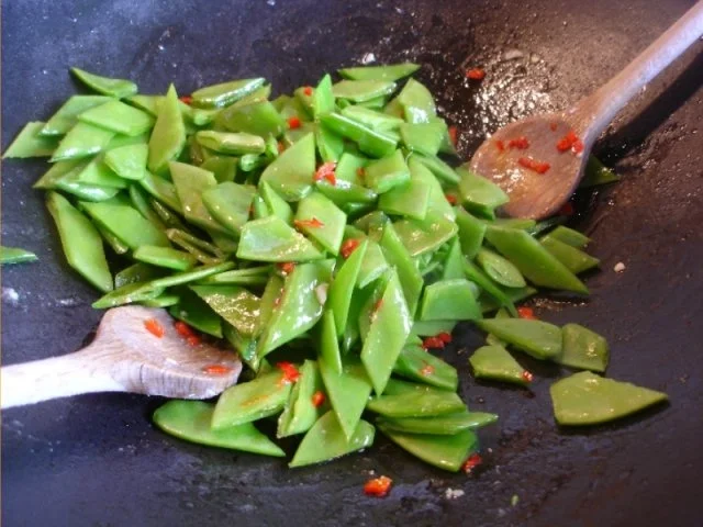 Asiatisches Chili-Hähnchenbrustfilet mit Mie-Nudeln - Rezept - Bild Nr. 8