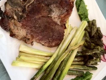 Grillen: Kottelet mit grünem gegrillten Spargel - Rezept - Bild Nr. 6