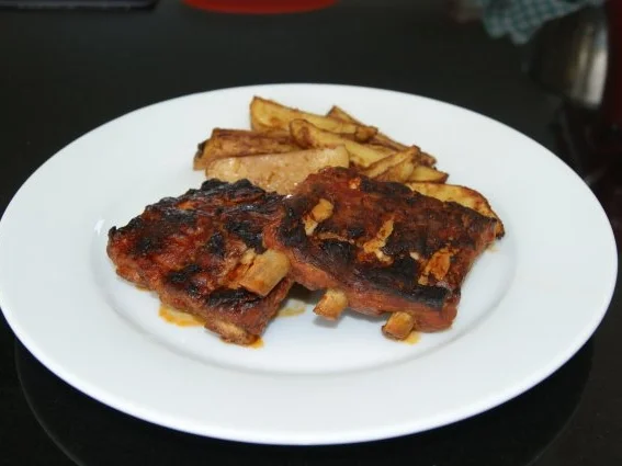 Spareribs mit Potato Wedges - Rezept