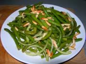 Bohnensalat mit Pinienkernen - Rezept