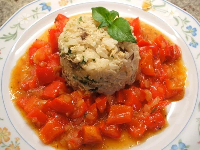 Reis: Reistörtchen auf Peperonata - Rezept