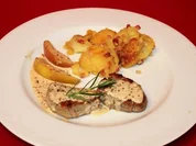 Rezept: Schweinefilet mit Calvados-Soße dazu Schabziger Kartoffeln Schweinefilet mit Calvados-Soße dazu Schabziger Kartoffeln - Rezept