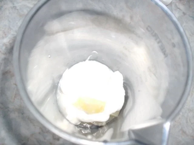 Rezept: Ananas-Schaum und Oliven-Eier-Dip Bild Nr. 3 Ananas-Schaum und Oliven-Eier-Dip - Rezept - Bild Nr. 3