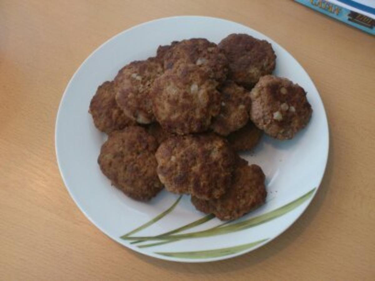 Frikadellen mit Burger Rinderhack und Semmelbrösel Rezepte