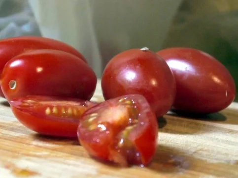 Rezept: Kalte Melonen-Tomaten-Suppe Bild Nr. 4 Kalte Melonen-Tomaten-Suppe - Rezept - Bild Nr. 4