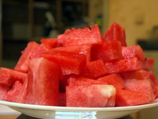 Rezept: Kalte Melonen-Tomaten-Suppe Bild Nr. 5 Kalte Melonen-Tomaten-Suppe - Rezept - Bild Nr. 5