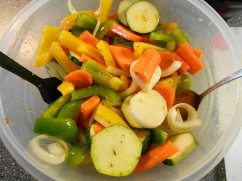 buntes Gemüse vom Blech (Antipasti-Art) - Rezept - kochbar.de