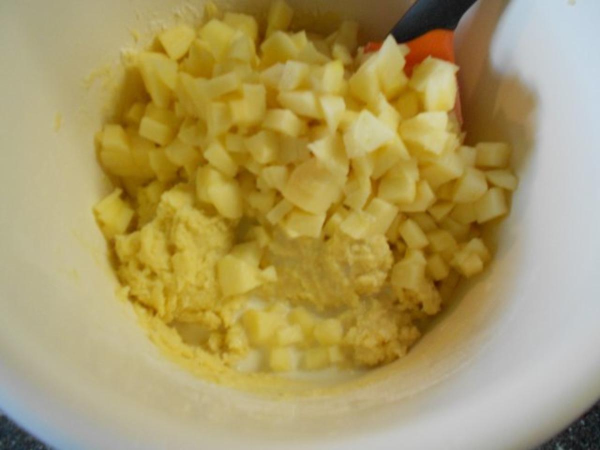 Apfel Muffins mit Apfel Zimt Haube - einfach - 247 kcal/100g