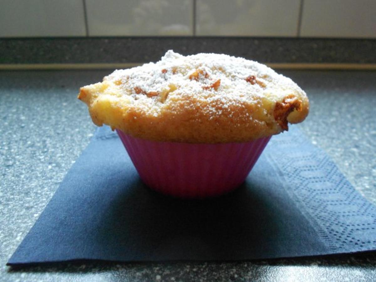 Apfel-Muffins mit Apfel-Zimt Haube - Rezept - kochbar.de