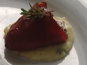 Rezept: Paprika mit Apfel-Blutwurstfüllung auf Kartoffelsauce Paprika mit Apfel-Blutwurstfüllung auf Kartoffelsauce - Rezept