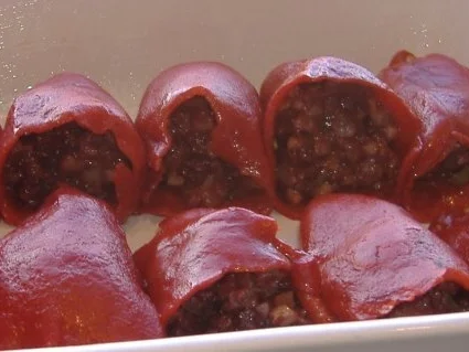 Rezept: Paprika mit Apfel-Blutwurstfüllung auf Kartoffelsauce Bild Nr. 4 Paprika mit Apfel-Blutwurstfüllung auf Kartoffelsauce - Rezept - Bild Nr. 4