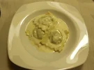 Ravioli mit Spinat Ricotta Füllung in Käsesoße - Rezept