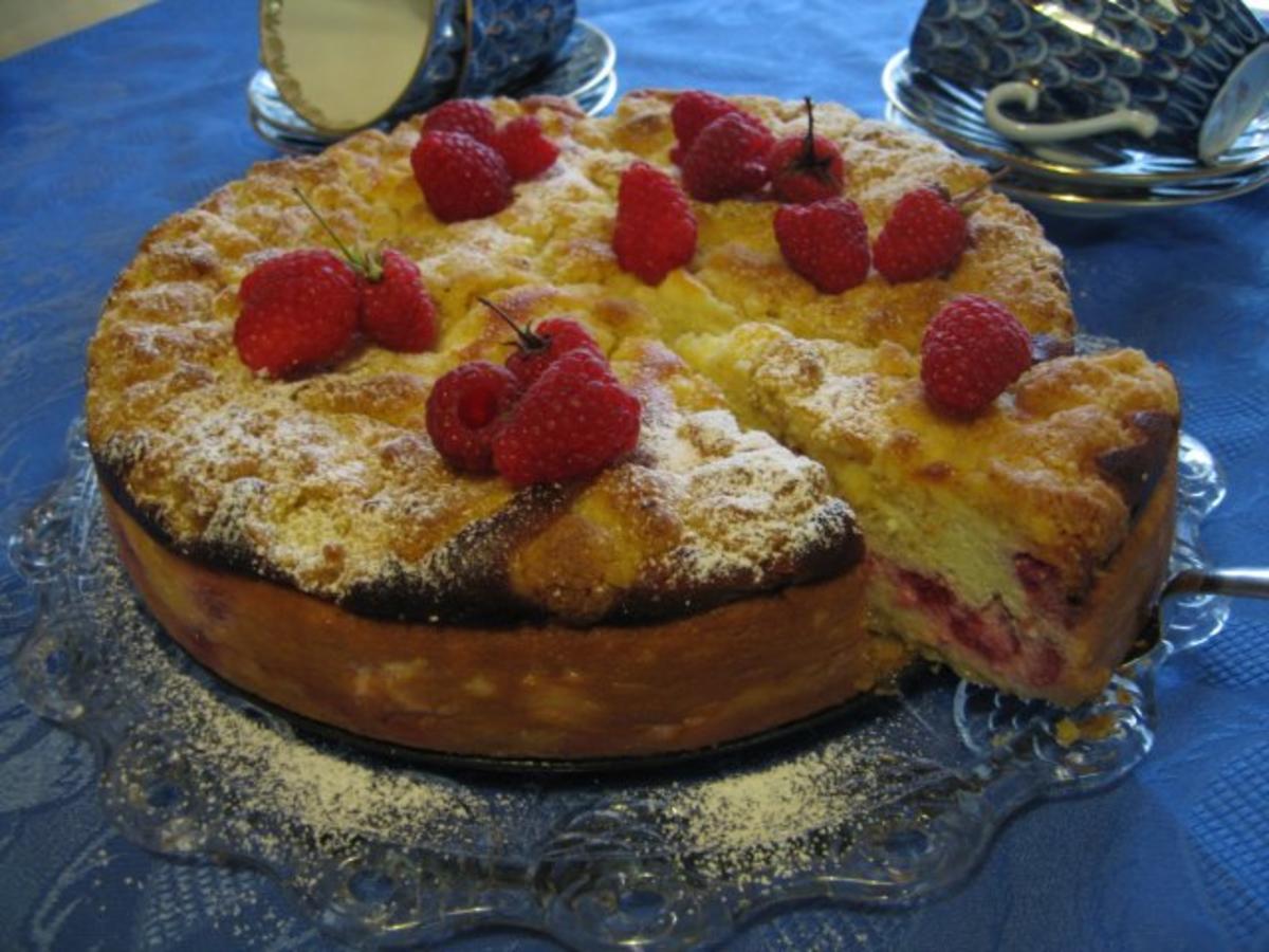 Streusel-Käsekuchen mit Himbeeren - Rezept By Gaensebluemchen72