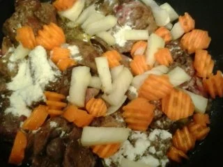 Rezept: Rotwein-Sahne-Leber Bild Nr. 5 Rotwein-Sahne-Leber - Rezept - Bild Nr. 5