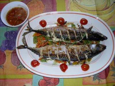 NT-Makrelen auf Gemüsenudeln mit Papaysößchen - Rezept