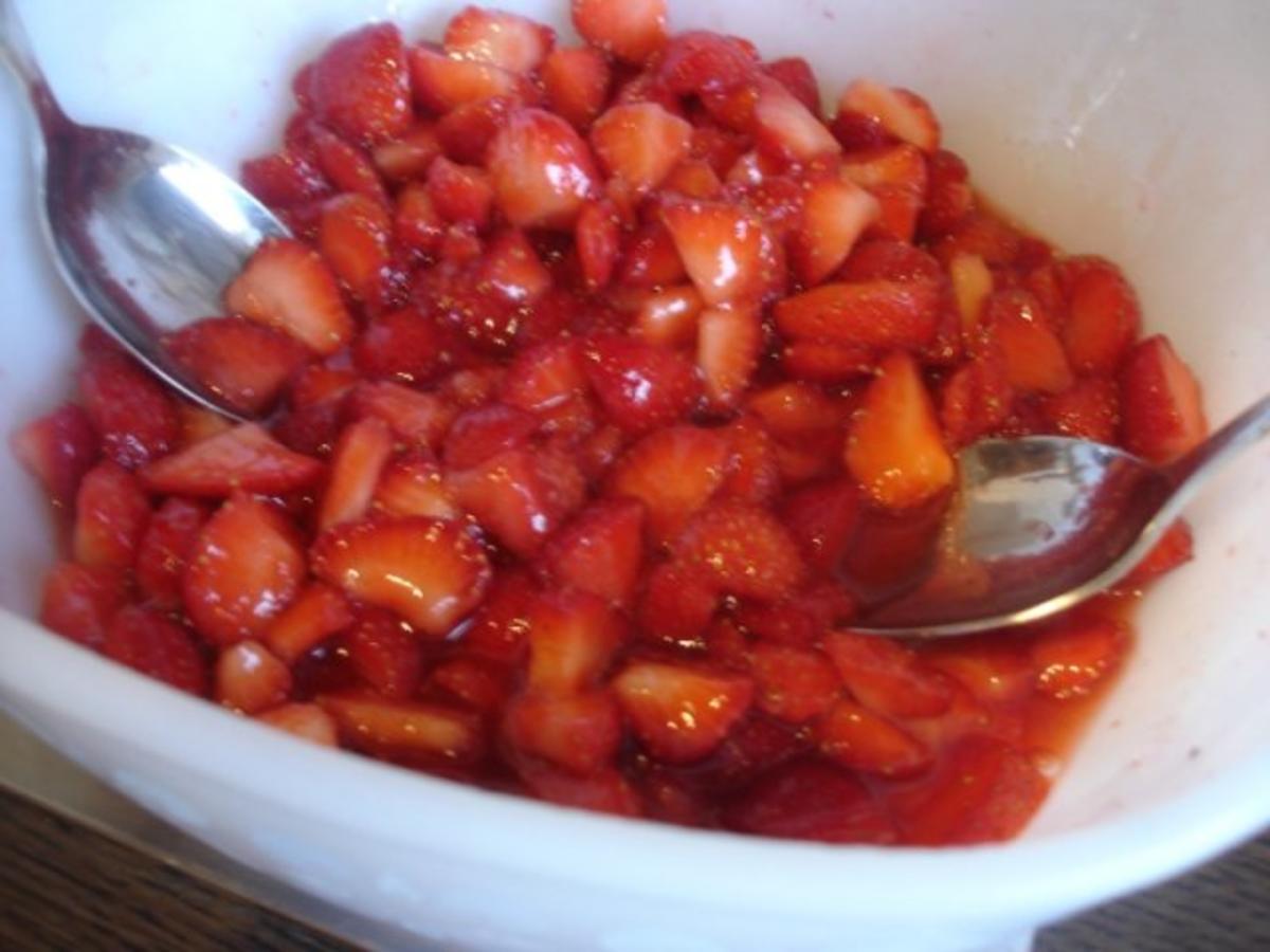 Quark-Jogurt mit Erdbeeren - Rezept - Bild Nr. 6