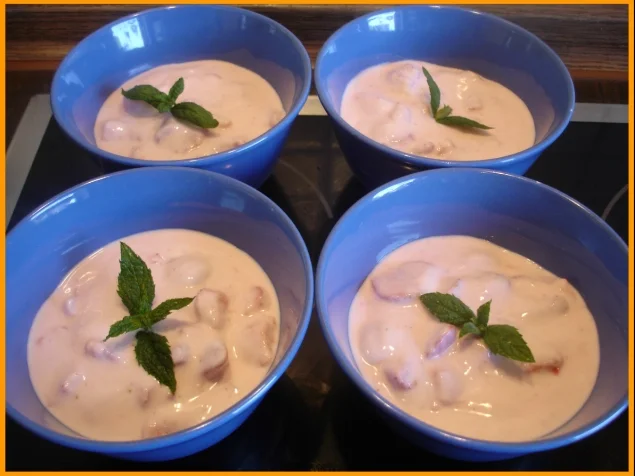 Quark-Jogurt mit Erdbeeren - Rezept