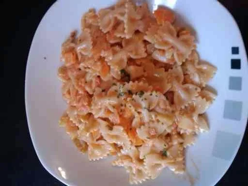 Rezept: Farfalle mit Gemüsebolognese Farfalle mit Gemüsebolognese - Rezept