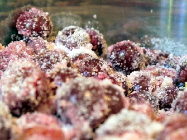 Sauerkirsch Espresso Konfitüre - einfach - 145 kcal/100g Sauerkirsch Espresso Konfitüre - einfach - 145 kcal/100g