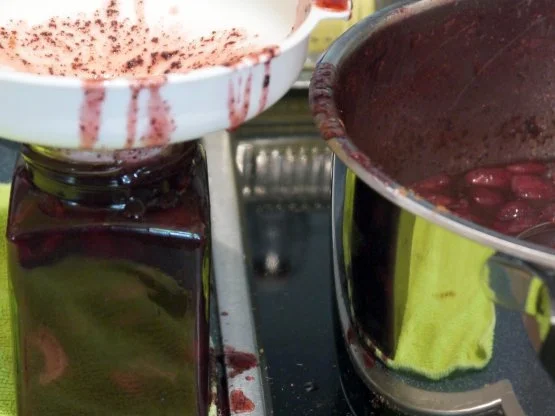 Rezept: Sauerkirsch-Espresso-Konfitüre Bild Nr. 10 Sauerkirsch-Espresso-Konfitüre - Rezept - Bild Nr. 10