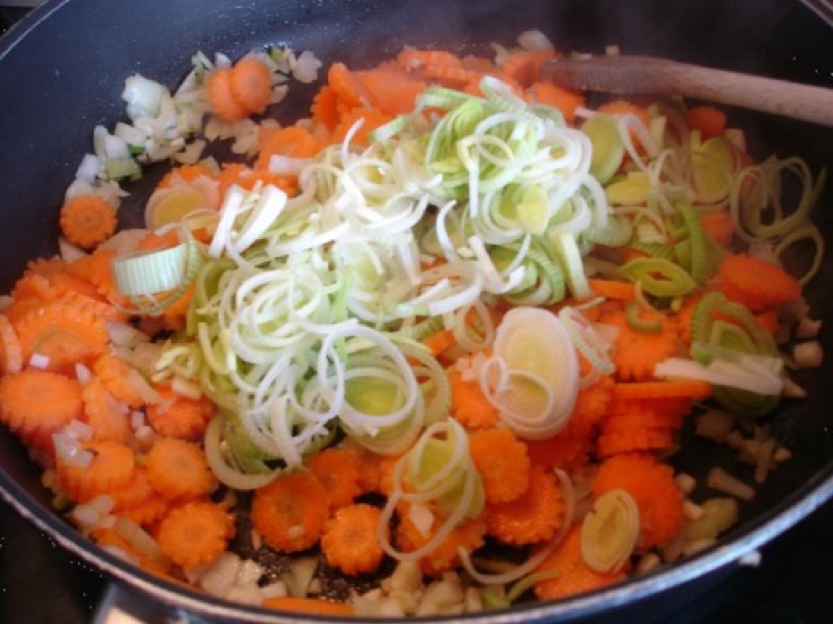 Mett-Gemüse-Sauce mit Nudeln - Rezept - Bild Nr. 11