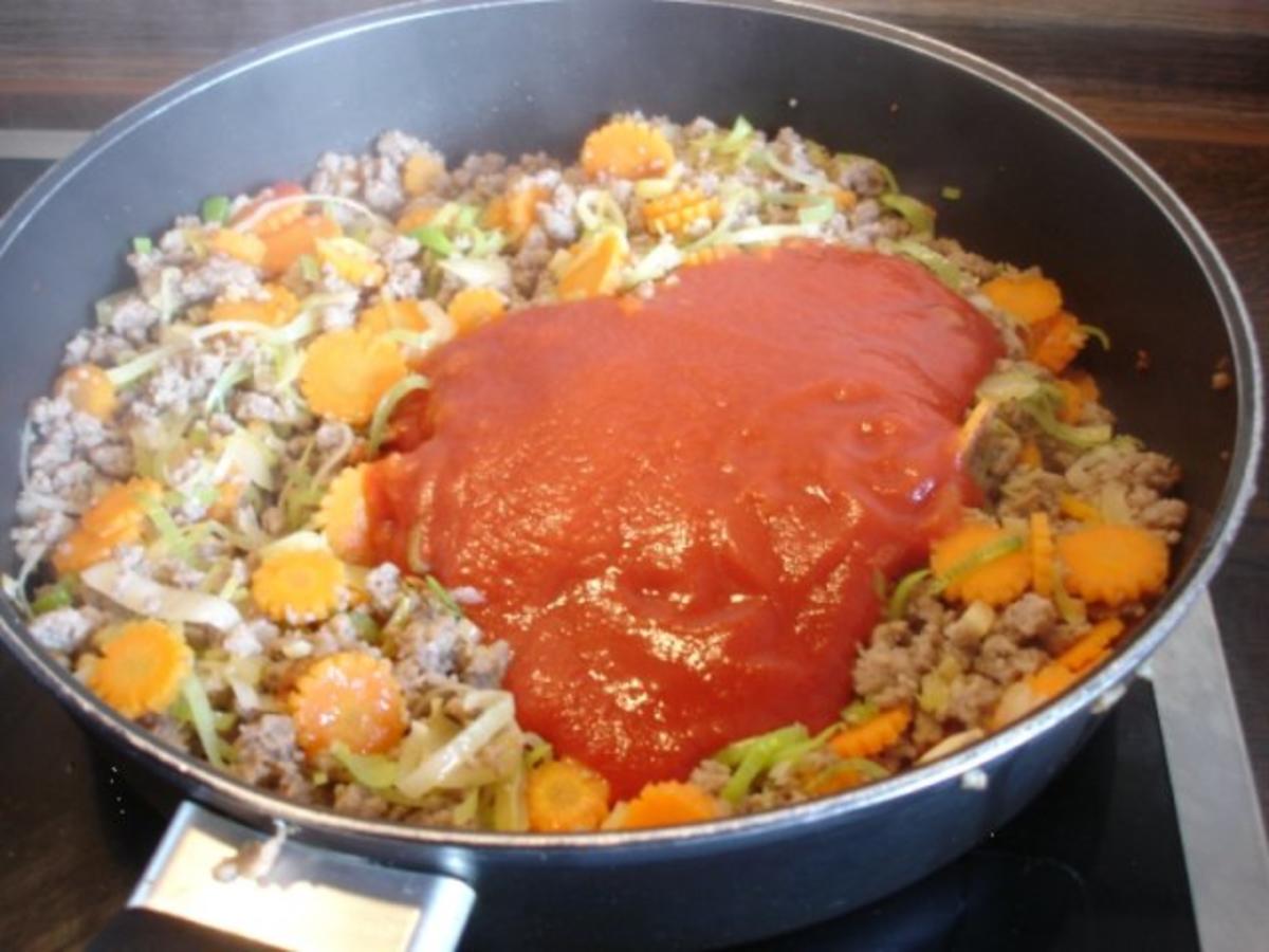 Mett-Gemüse-Sauce mit Nudeln - Rezept - Bild Nr. 14