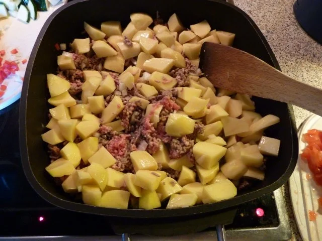 Rezept: Fl/Rind: Schmorgurkenpfanne Bild Nr. 6 Fl/Rind: Schmorgurkenpfanne - Rezept - Bild Nr. 6