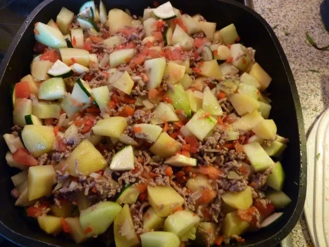 Rezept: Fl/Rind: Schmorgurkenpfanne Bild Nr. 8 Fl/Rind: Schmorgurkenpfanne - Rezept - Bild Nr. 8