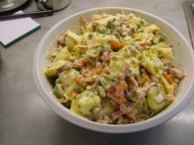 Rezept: Tortellinisalat Tortellinisalat - Rezept