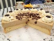 Espresso-Sahne-Torte mit Mokkabohnen - Rezept