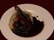 Rezept: Hoheits-Ente in Rotwein gegart mit gekochtem Wurzelgemüse (Alexander von Anhalt) Hoheits-Ente in Rotwein gegart mit gekochtem Wurzelgemüse (Alexander von Anhalt) - Rezept
