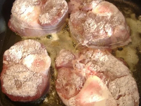 Rezept: Geschmorte Kalbshaxe Bild Nr. 3 Geschmorte Kalbshaxe - Rezept - Bild Nr. 3