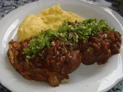 Rezept: Geschmorte Kalbshaxe Geschmorte Kalbshaxe - Rezept