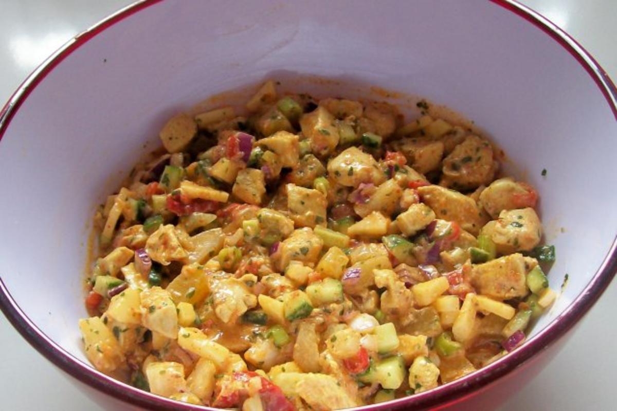 Hauptspeise: Sommerlicher Hähnchensalat mit Ananas - Rezept - Bild Nr. 9