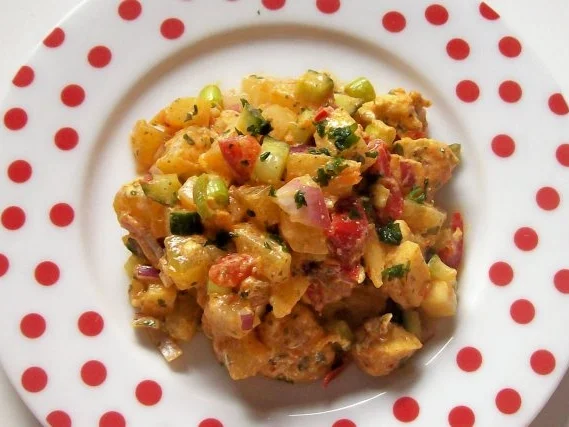 Hauptspeise: Sommerlicher Hähnchensalat mit Ananas - Rezept - Bild Nr. 11