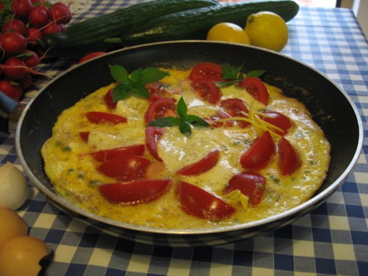 Omelett mit Tomate und Mozzarella - Rezept