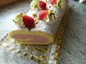 ♥ Erdbeer- Sahne - Rolle ♥ - Rezept