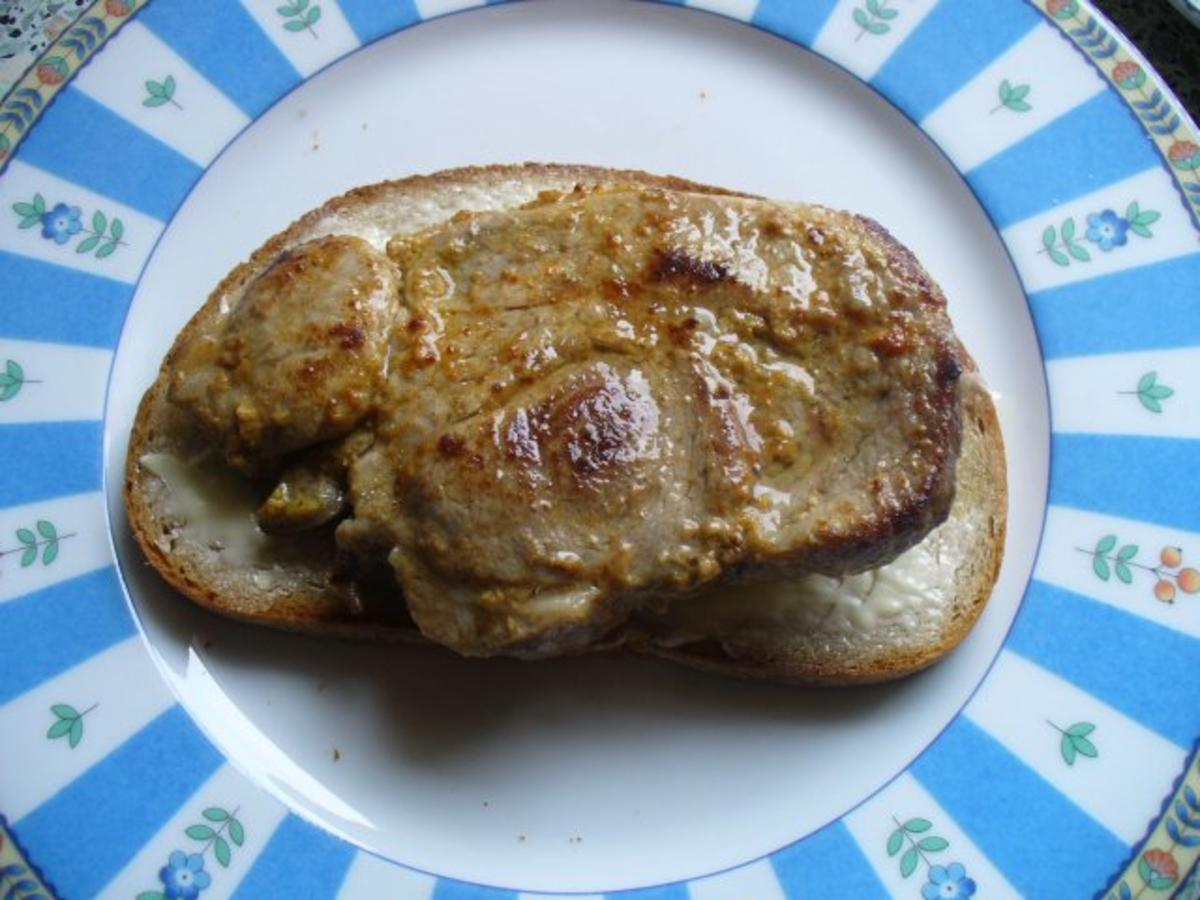 Deftiges Brot mit Paprikagemüse - Rezept - Bild Nr. 3