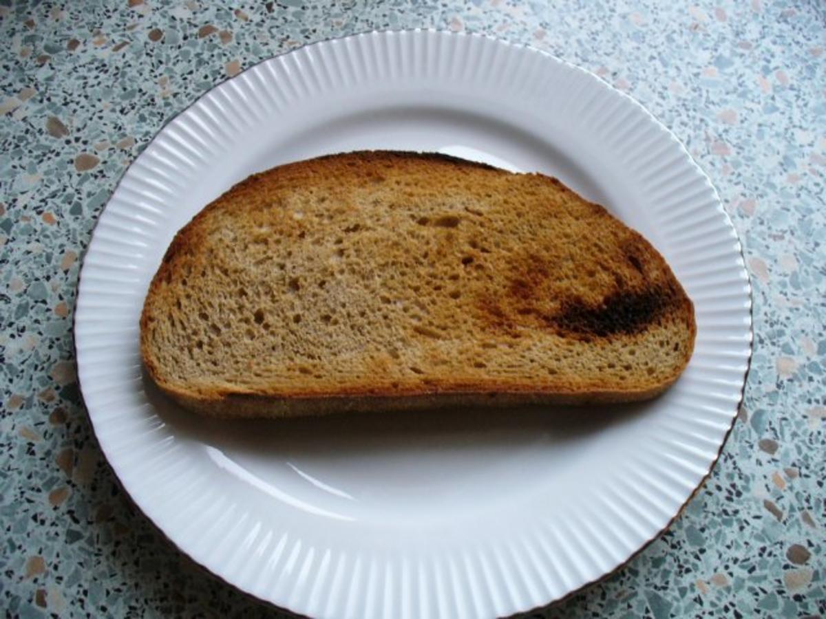 Deftiges Brot mit Paprikagemüse - Rezept - Bild Nr. 2