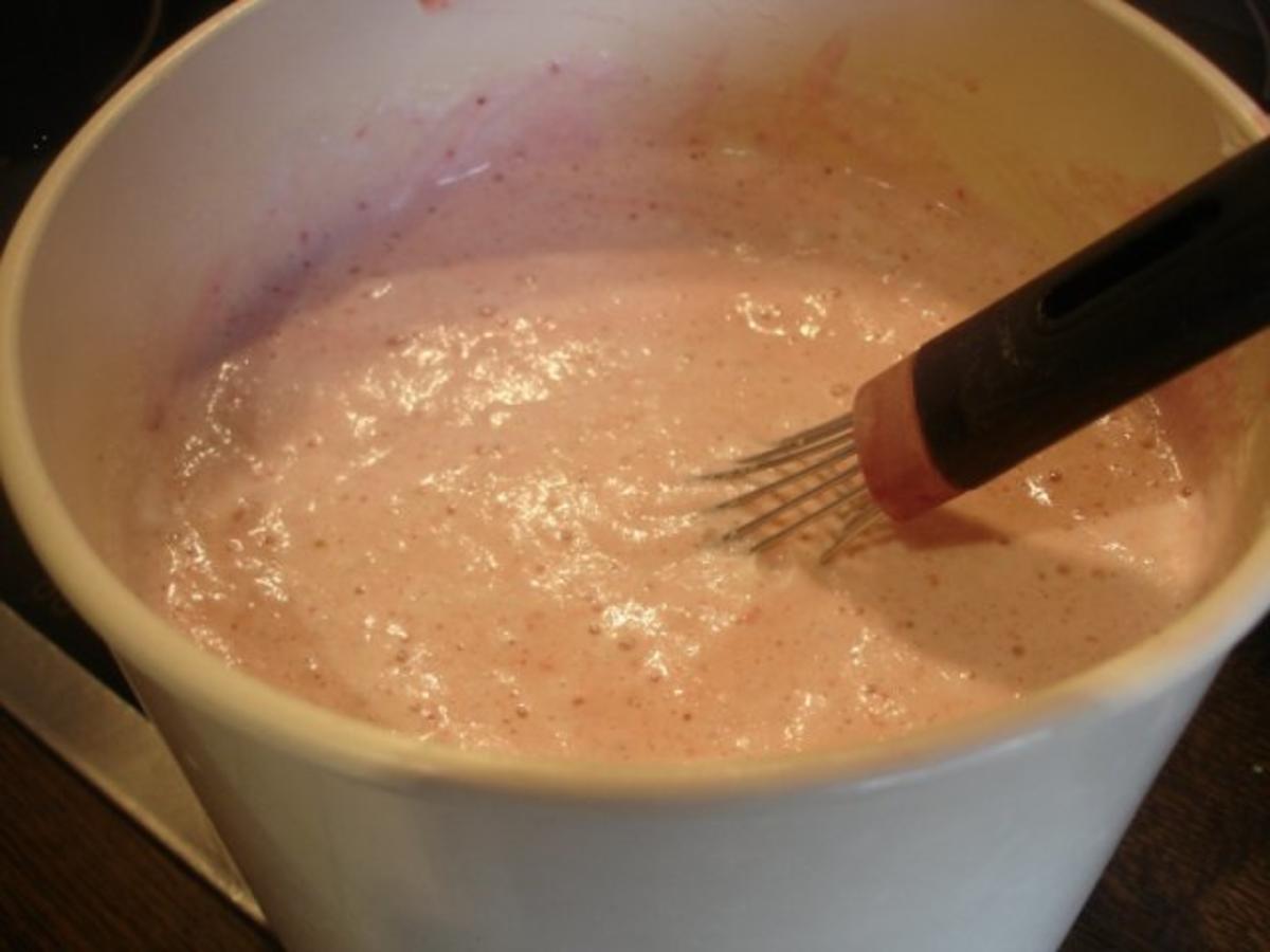 Mascarpone – Quark Erdbeercreme - einfach - von MausVoh Mascarpone – Quark Erdbeercreme - einfach - von MausVoh