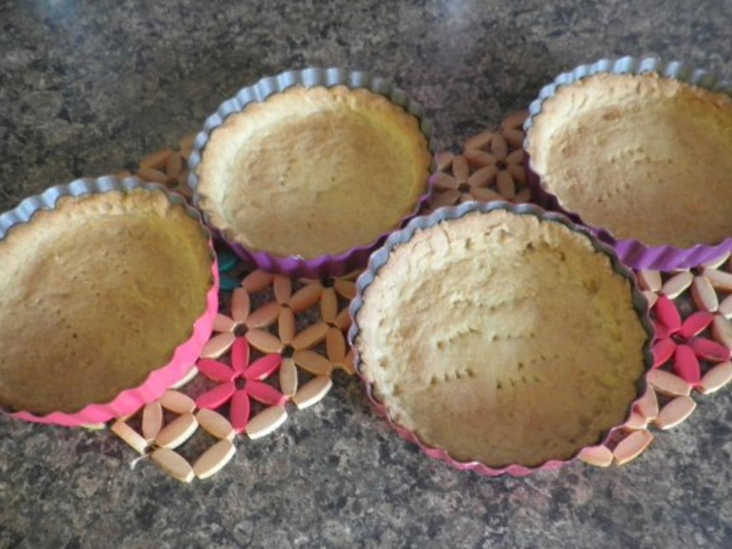Kirsch Schokoladen Tarteletts - schnell &amp; einfach - von Cookies