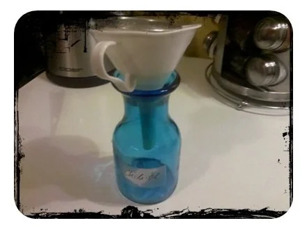 Rezept: Öl: Chiliöl mit Rosmarin Bild Nr. 4 Öl: Chiliöl mit Rosmarin - Rezept - Bild Nr. 4