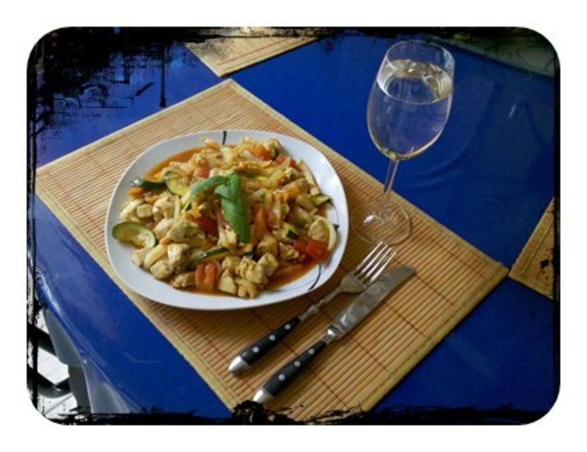 Geflügel: Thailändische Hähnchenpfanne mit Gemüse - Rezept - Bild Nr. 8