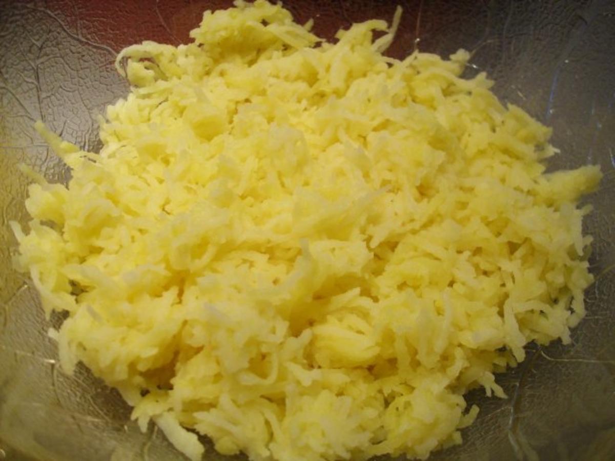 Leberkäse unter Kartoffel - Käsehaube - Rezept - Bild Nr. 2