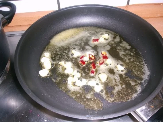 Rezept: Frisches Gartengemüse in Schmelzkäsesosse Bild Nr. 5 Frisches Gartengemüse in Schmelzkäsesosse - Rezept - Bild Nr. 5