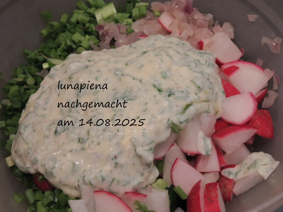 Rezept: Joghurt-Balsamico-Dressing Bild Nr. 3 Joghurt-Balsamico-Dressing - Rezept - Bild Nr. 3