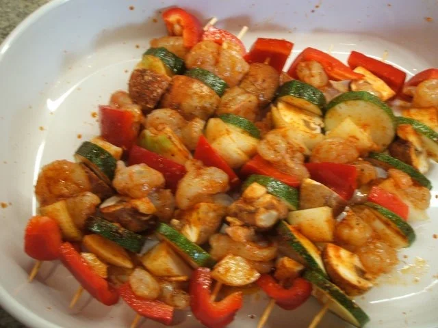 Rezept: Fisch: Garnelenspieße mit Gemüse Fisch: Garnelenspieße mit Gemüse - Rezept