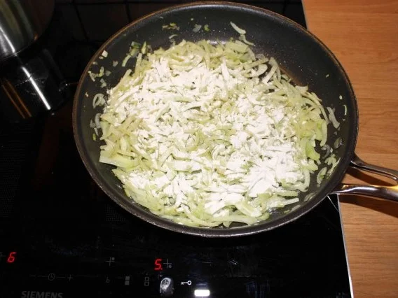 Spaghetti mit Fenchel-Tomaten-Soße - Rezept - Bild Nr. 6