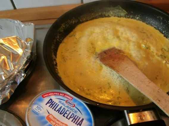 Wildlachs aus dem Paradies  in cremiger Kräutersosse - Rezept - Bild Nr. 6